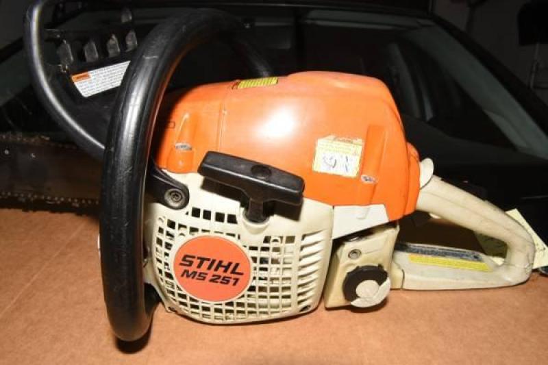  Stihl MS 251 Wood Boss 16" Chainsaw - #76 MS251