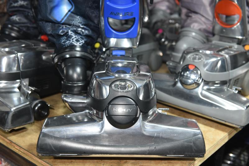  Avalir II - Renewed Upright Vacuum Cleaner G10D