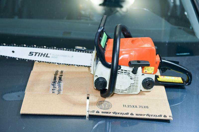  16" Chainsaw - New Bar - Case - Extra New chain 017