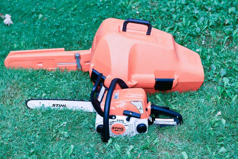  14" Chain Saw - Like New w/Case MS 170 