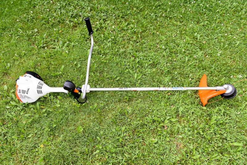  Grass - Weed - Brush Bike Handle w/ Strap Trimmer FS56C