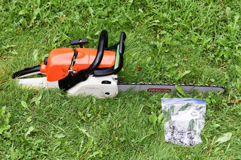  - Under Servicing available 9/15/25 - Chainsaw - New 18" Bar & Chain  MS 270